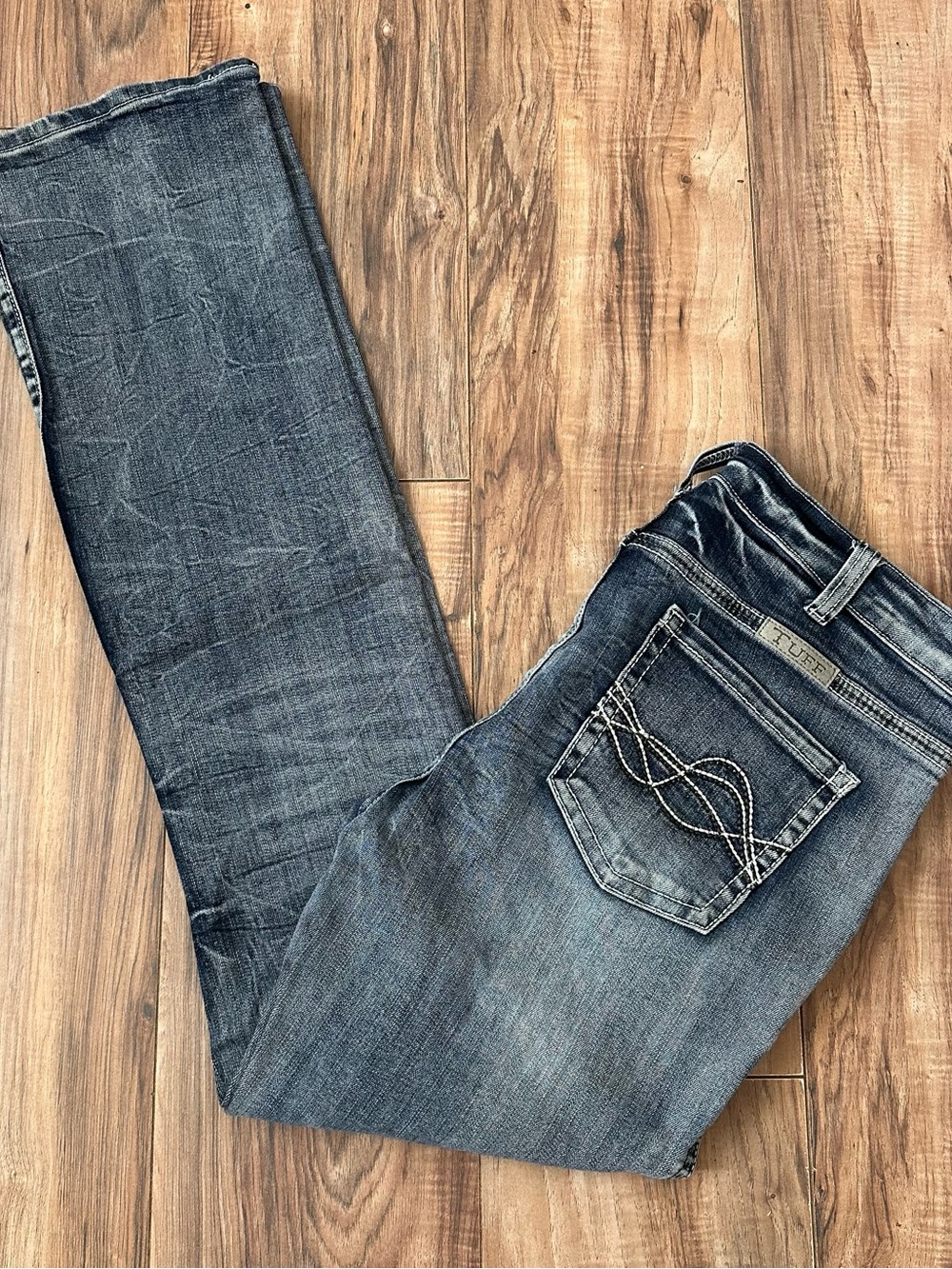 Cowgirl Tuff Women's Boot Cut Jeans - Faded Wash DFMI Silver • 32 x 35